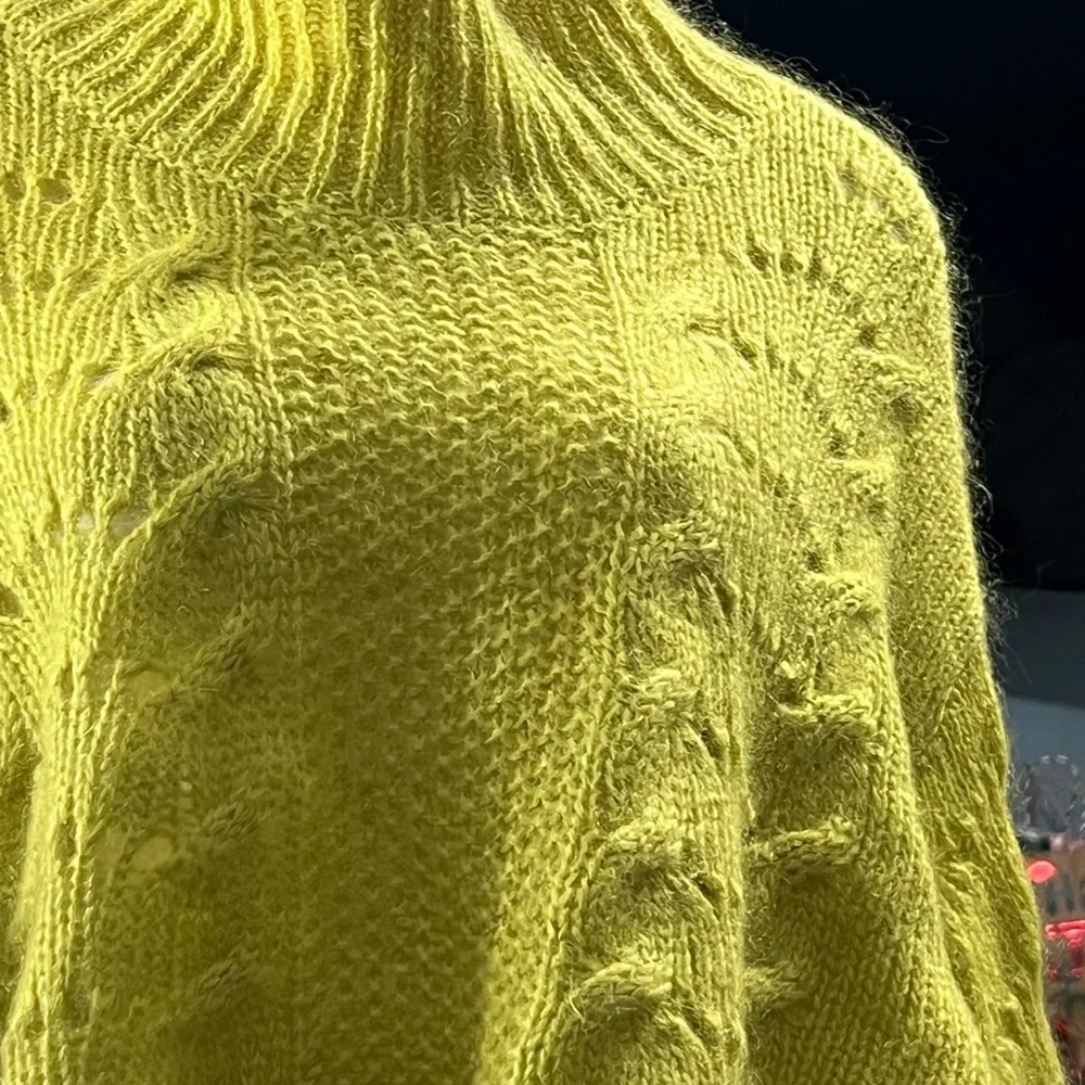 Free People Cropped Sweater - Picture 4 of 8